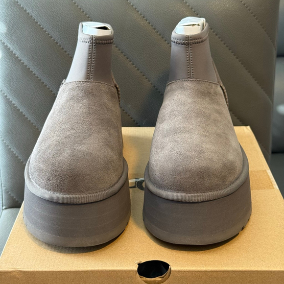 Women's UGG Classic Mini Dipper Gray Ankle Boots Size 10 - Picture 2 of 13